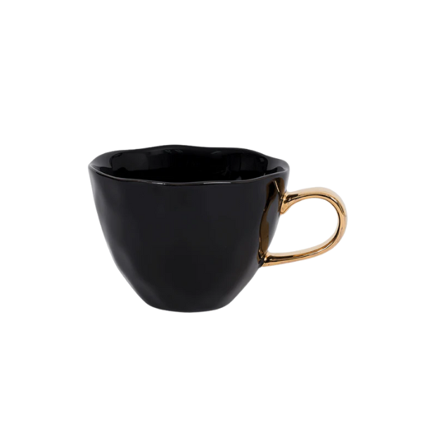 Tasse "Noire" à anse dorée